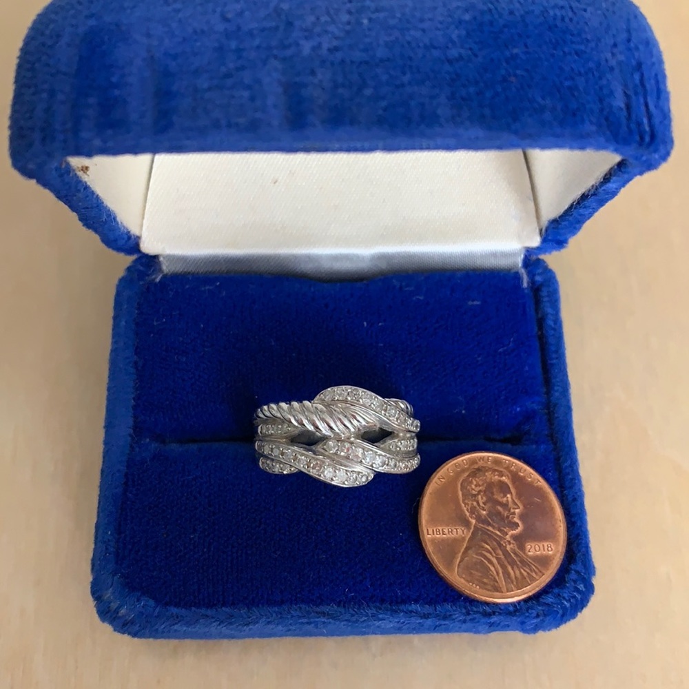 Whimsical Silver Rhinestone Ring - Picture 6 of 6
